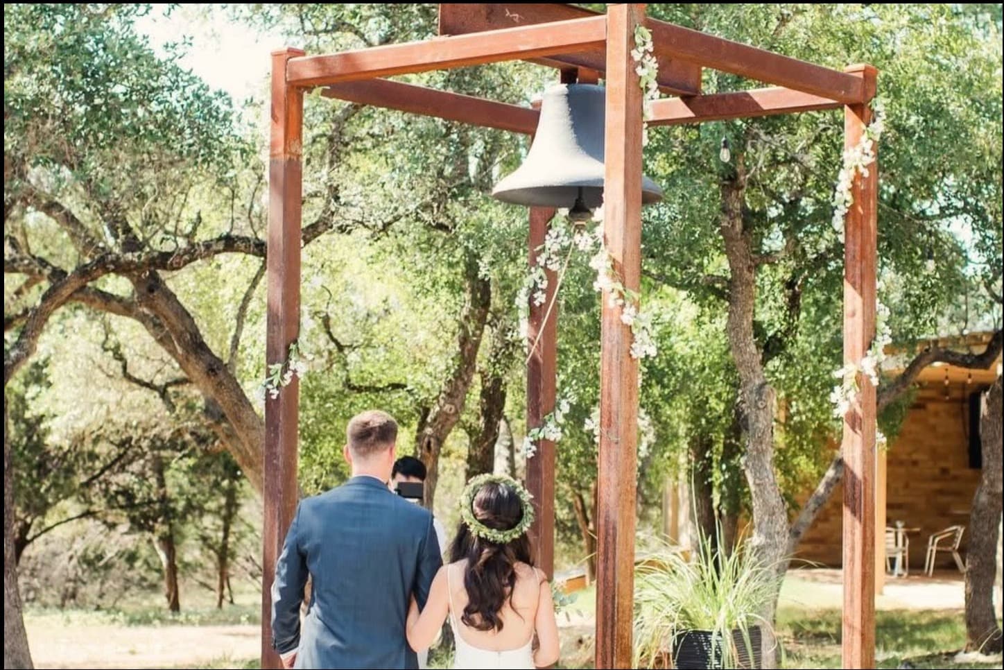 Prima Vista Victory Bell at the Ceremony Entrance
