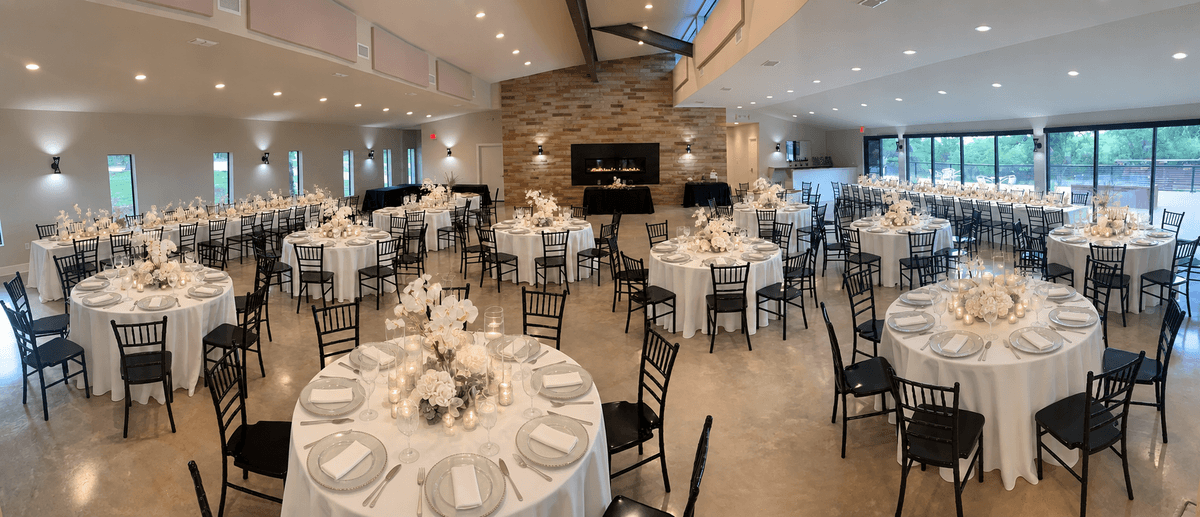Opalescent Modern reception with pearl and glass details
