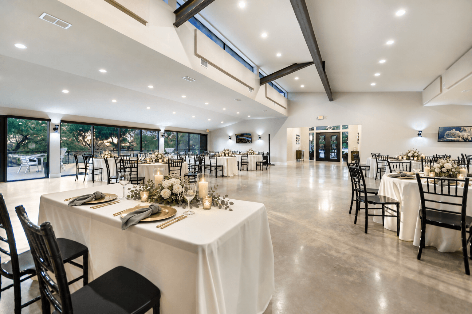 Sage and Champagne Wedding Theme: Timeless, Airy, and Natural