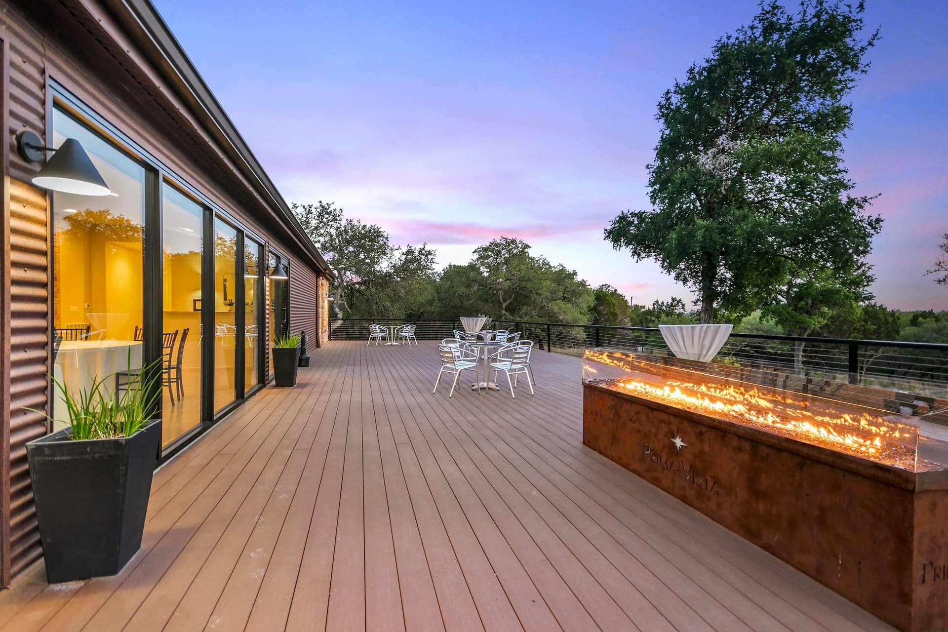 Why Sunset Ceremonies Feel Different in the Texas Hill Country