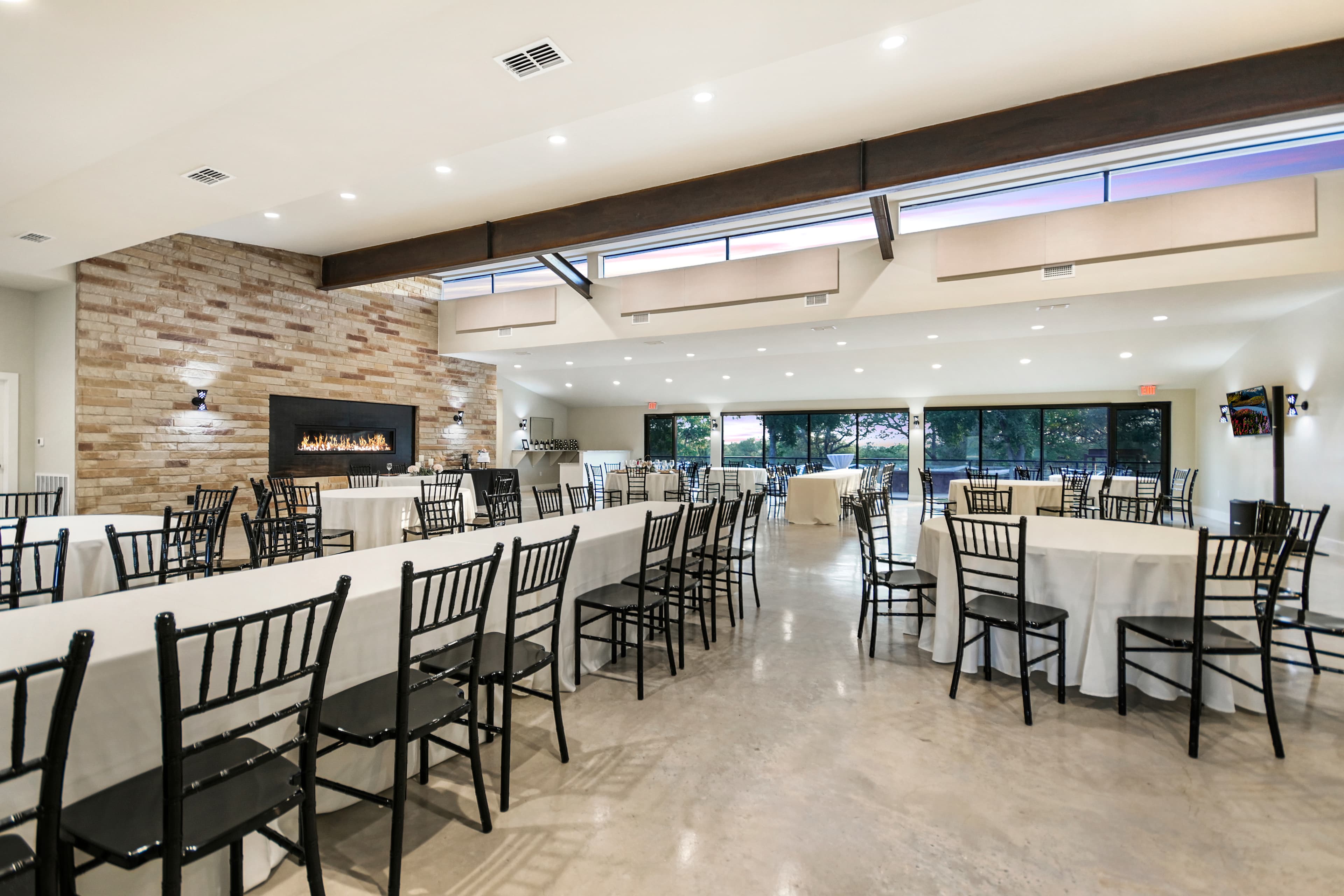 Prima Vista modern reception hall with fireplace for corporate events